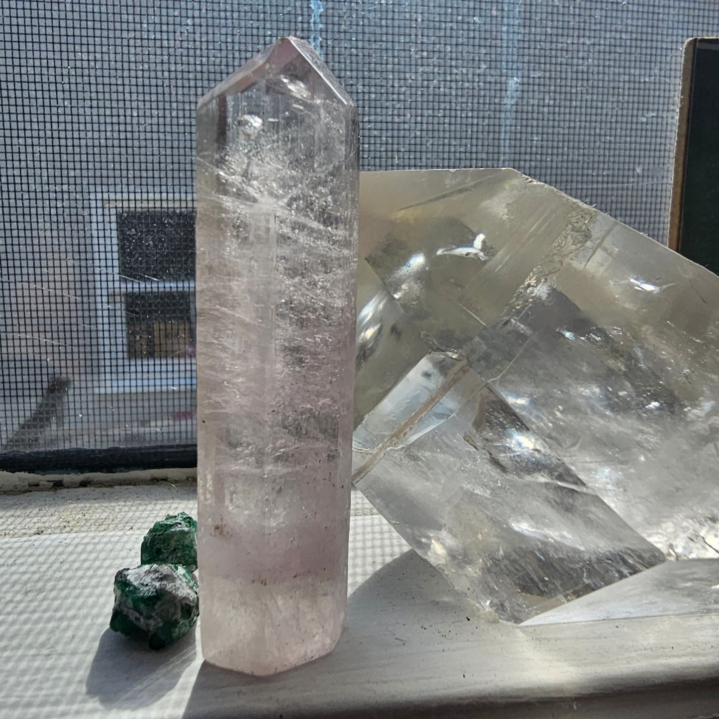 Kunzite Crystal 'Tower', Raw Light Pink Spudomene