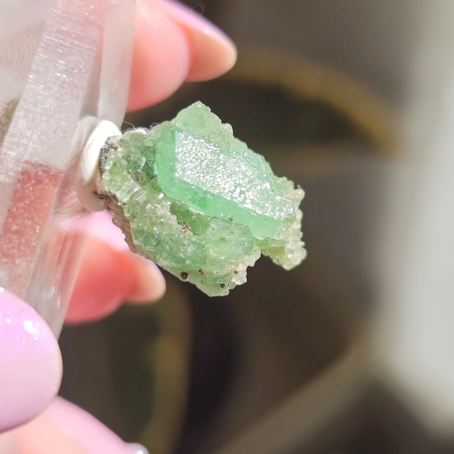 Lightning Bolt Tsavorite Garnet 18.8ct, Rare UV Reactive Gemstone with Unique Formation
