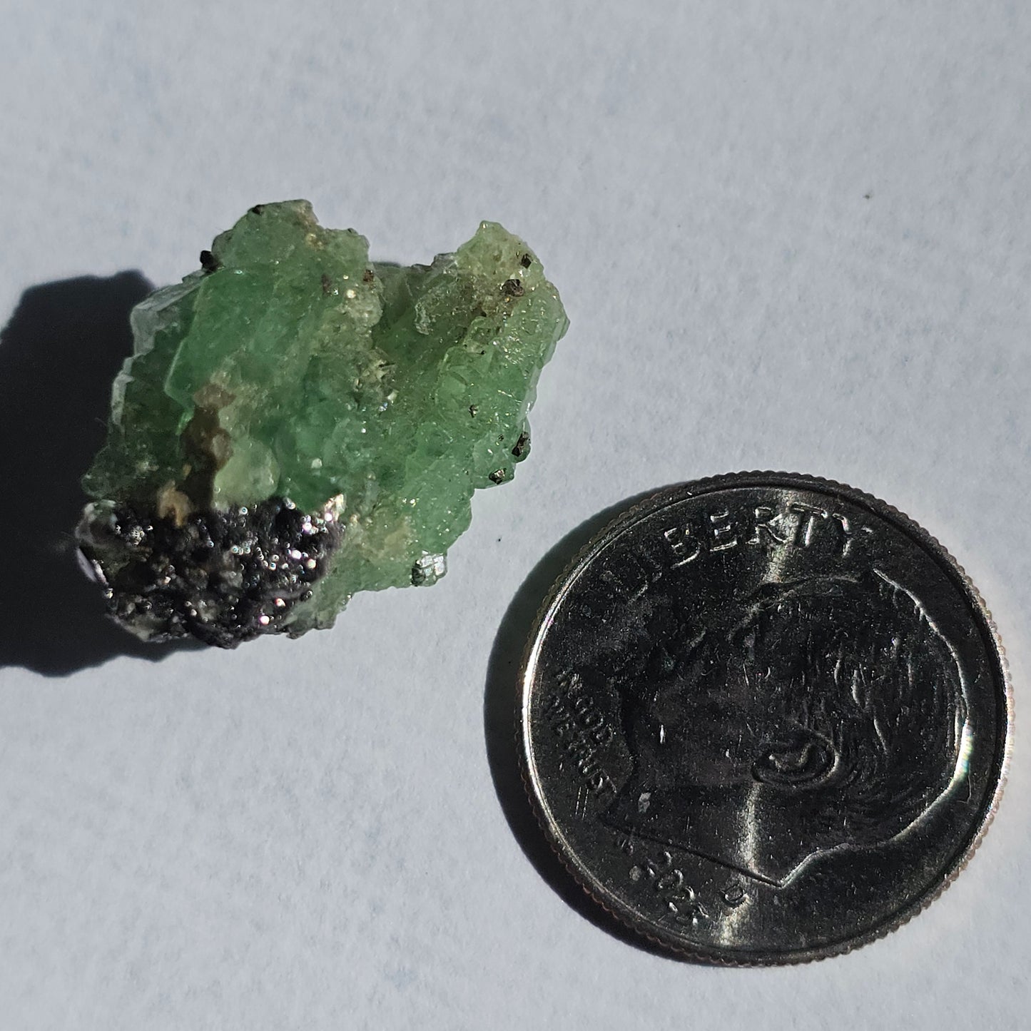 Lightning Bolt Tsavorite Garnet 18.8ct, Rare UV Reactive Gemstone with Unique Formation