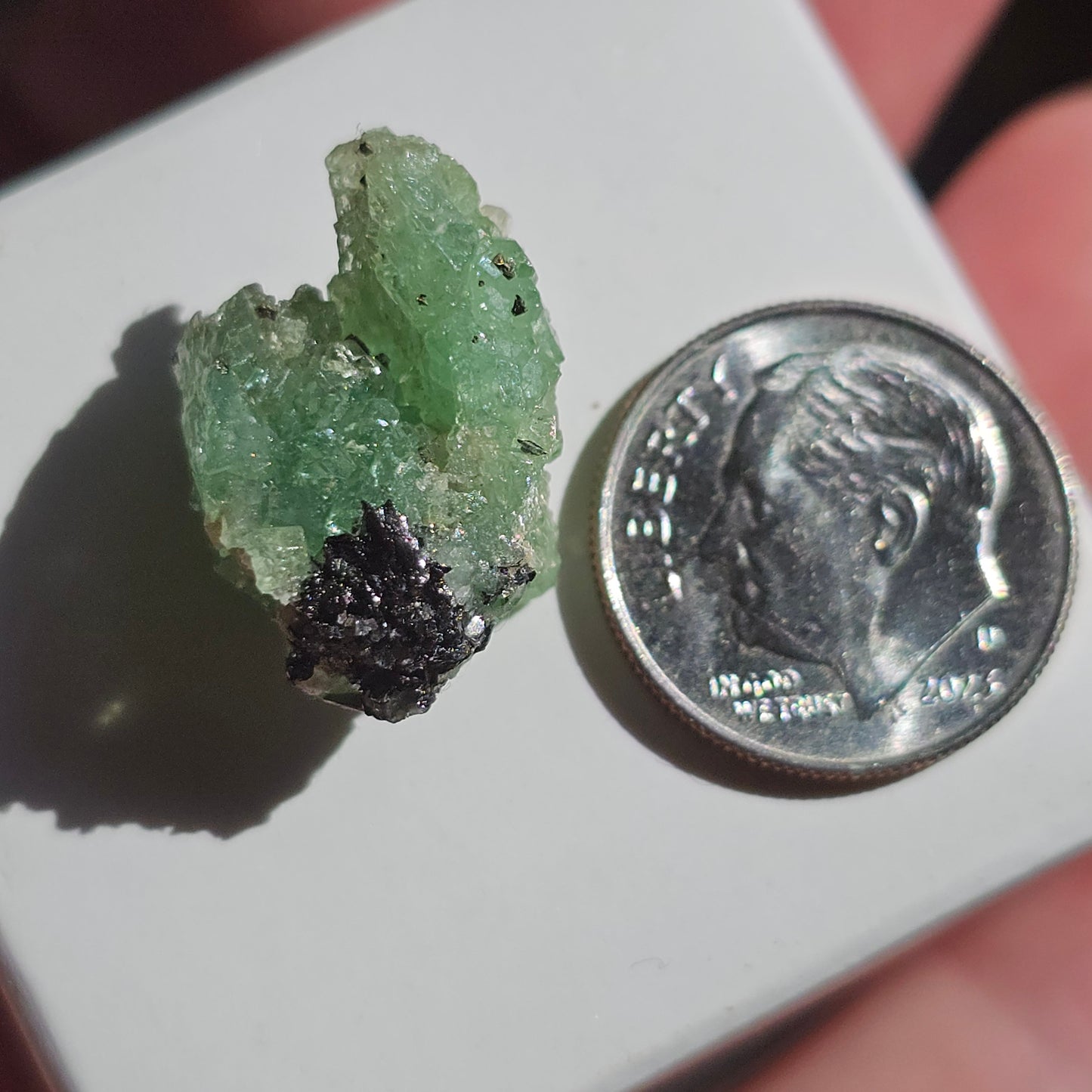 Lightning Bolt Tsavorite Garnet 18.8ct, Rare UV Reactive Gemstone with Unique Formation