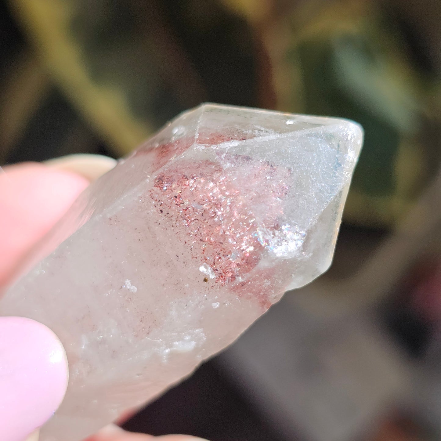 Harlequin Quartz, 33g, with Hematite Phantoms