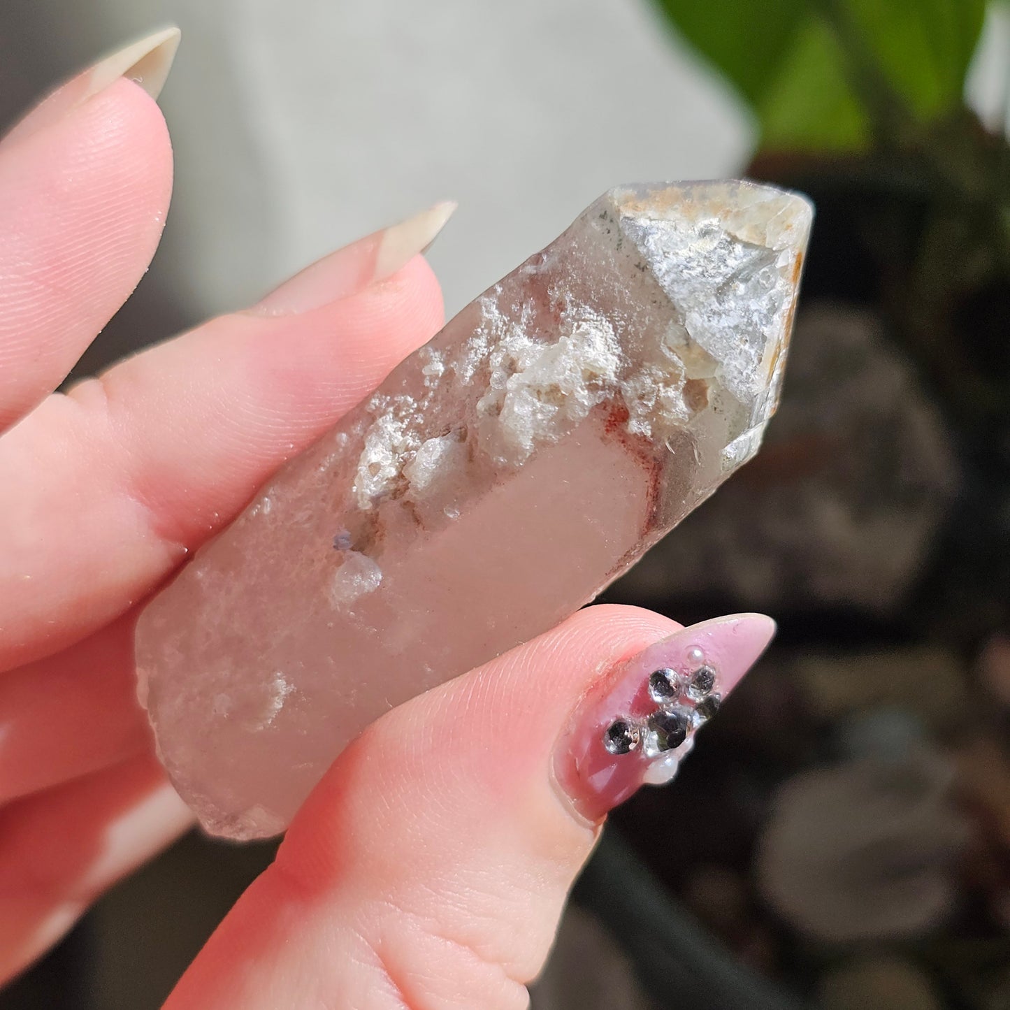 Harlequin Quartz, 33g, with Hematite Phantoms