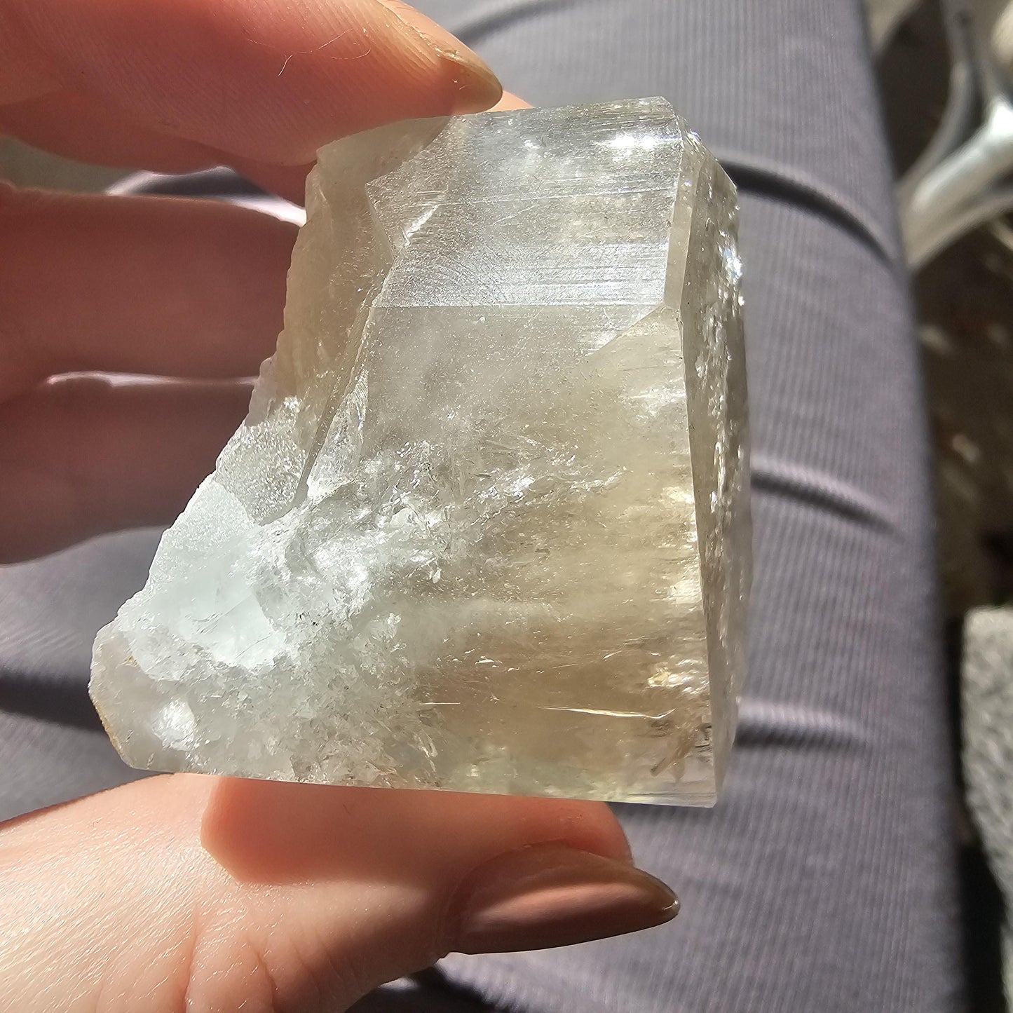 Topaz Crystal, Raw Stunning Bicolor Gem, New Find, Champagne and Faint Blue, High Luster, 143g Big Self Standing, Collector Mineral Specimen