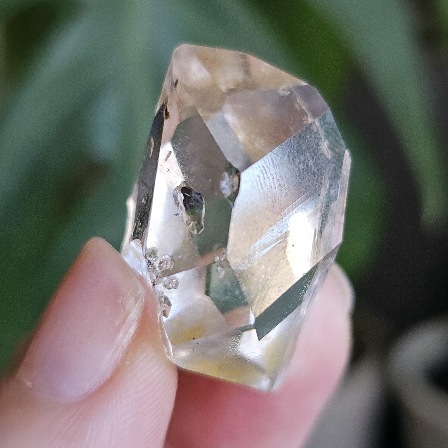 Herkimer Diamond Quartz, Herkimer County New York, USA w Yellow <100