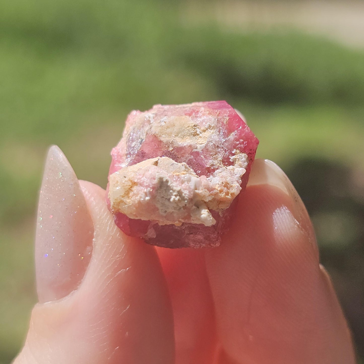 Hot Pink Raspberry Garnet Floater from Sierra de Cruces Mexico <100