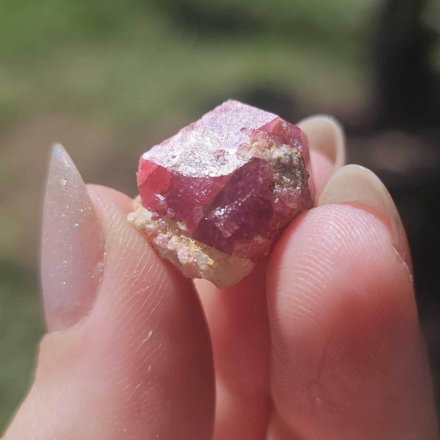 Hot Pink Raspberry Garnet Floater from Sierra de Cruces Mexico <100