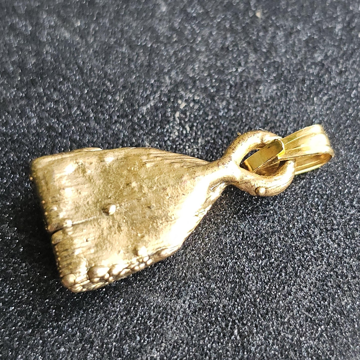Fire Agate from Mexico in 22kt Electroplated Gold Pendant with Bail