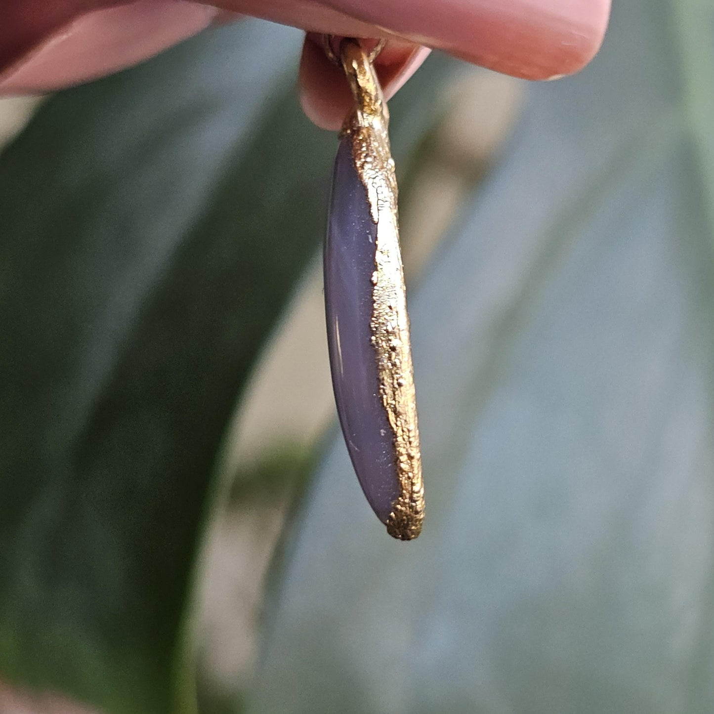 Rare 'Holly Blue' Agate 22kt Gold Electroplated Pendant, High Grade Purple / Periwinkle Chalcedony from Sweet Home, Oregon <100