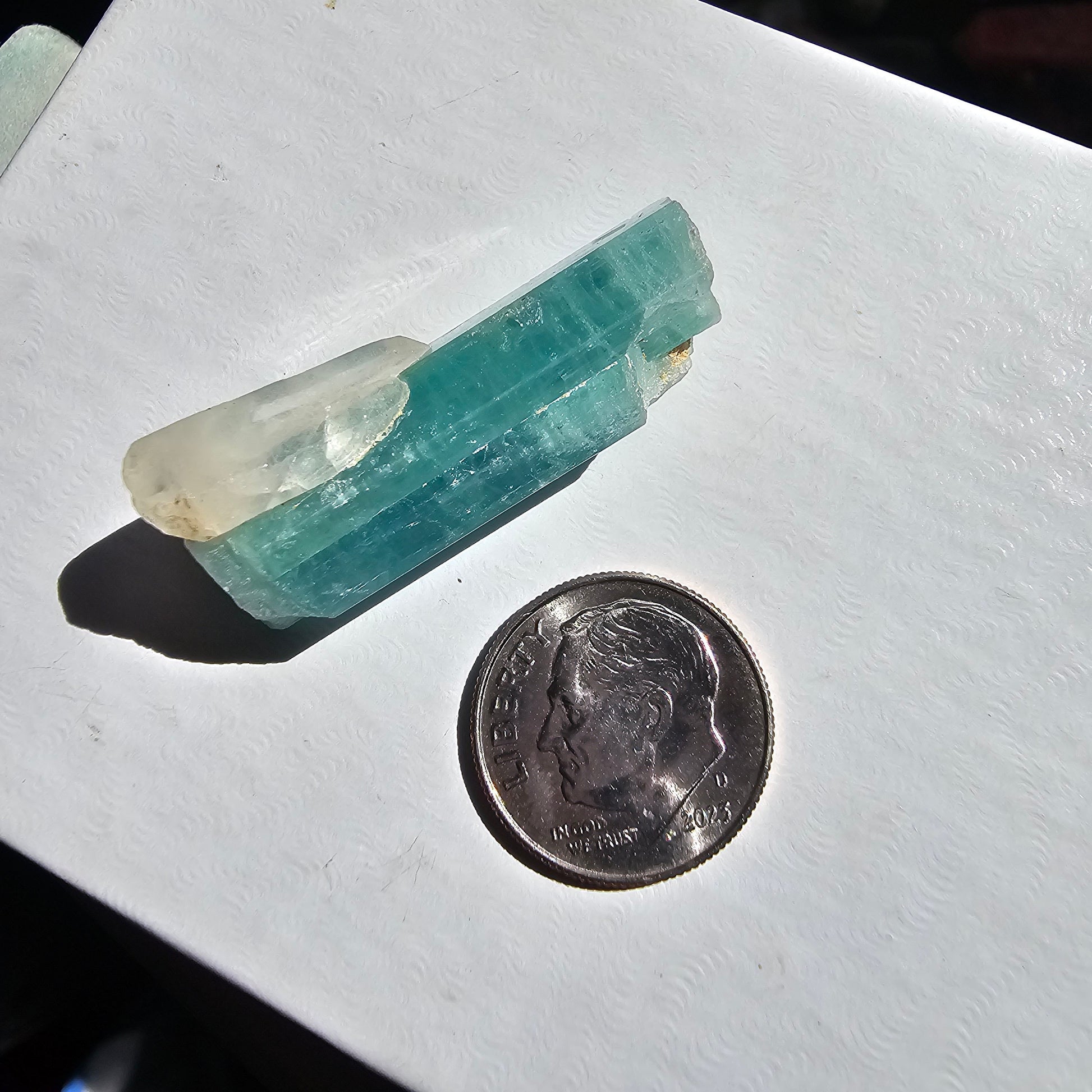 Emerald with Quartz, 40c Natural Terminated Crystal, Beautiful Earth, Rare Precious Beryl, Bright Neon Genuine Collector Gemstone, New Find