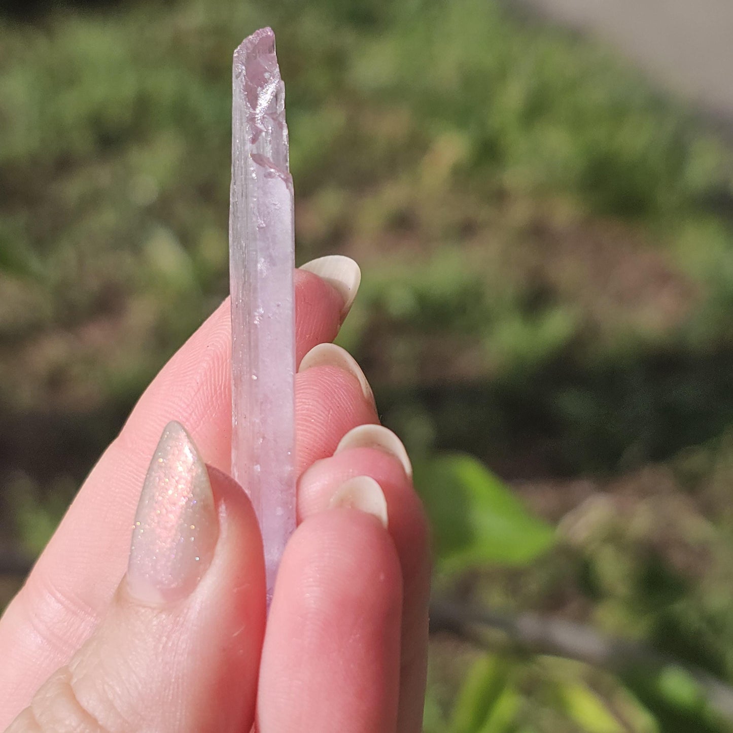 Super Thin Tabular Spodumene var. Kunzite Crystal with Great Luster, Highly UV Reactive Fluorescent Collector Specimen, Good Chatoyancy