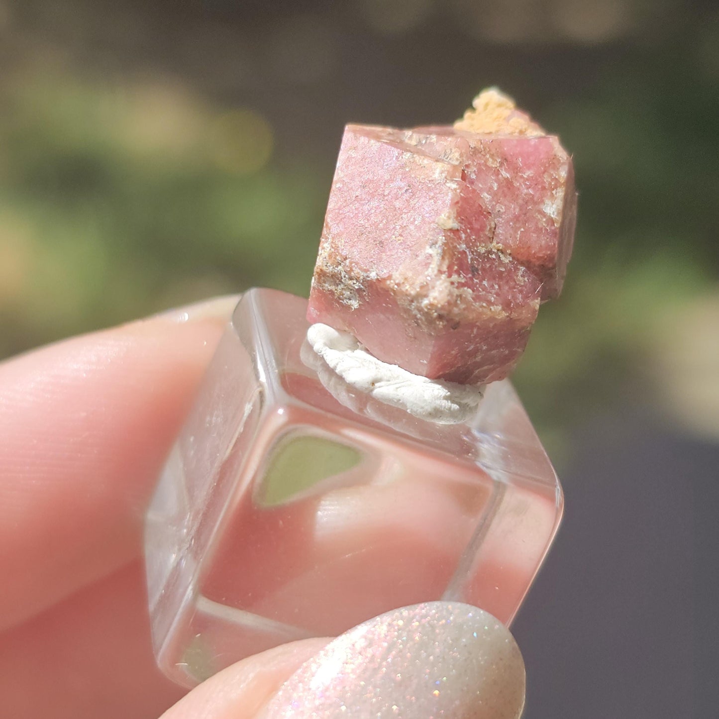 Rough Raspberry Garnet Floater from Sierra de Cruces Mexico <100