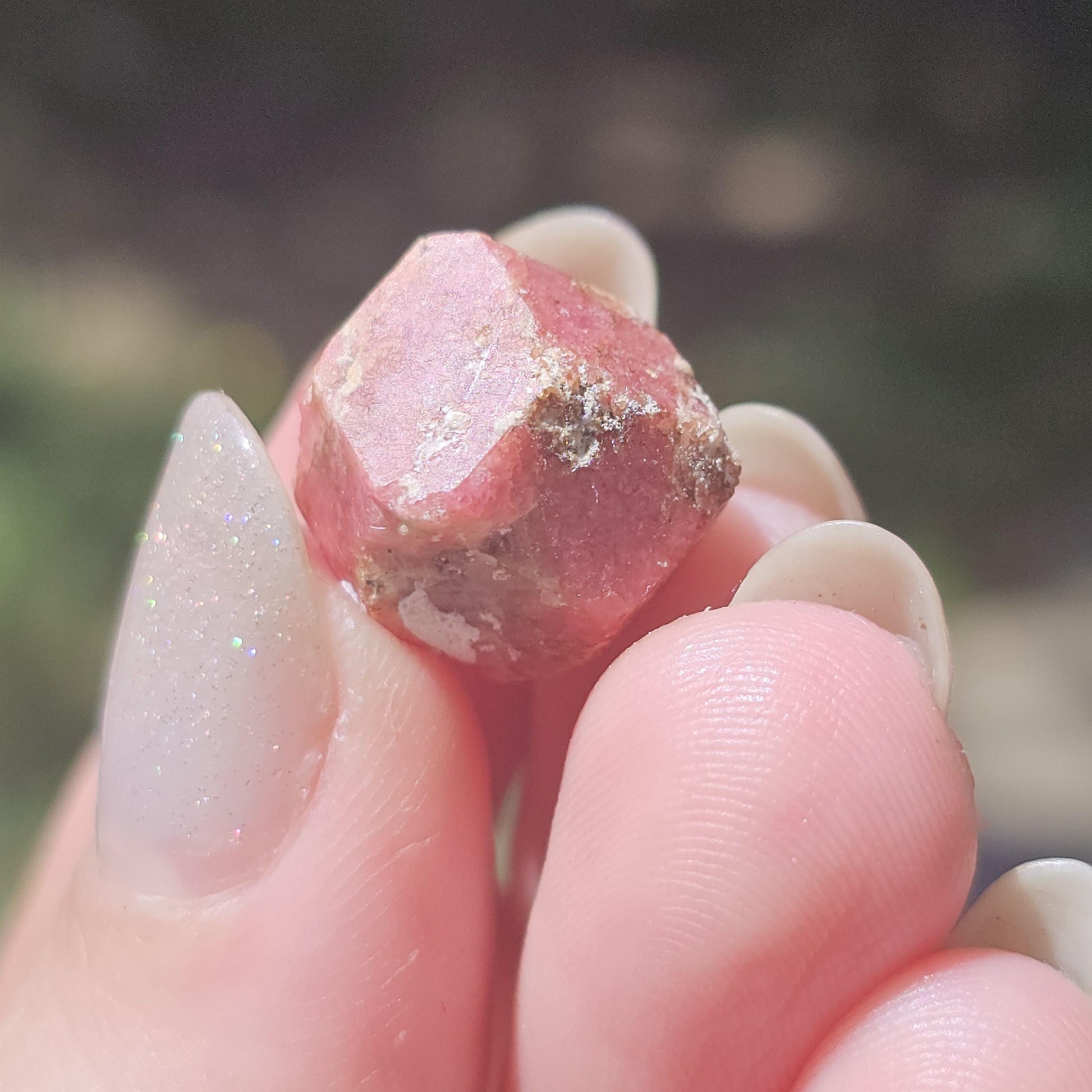 Rough Raspberry Garnet Floater from Sierra de Cruces Mexico <100